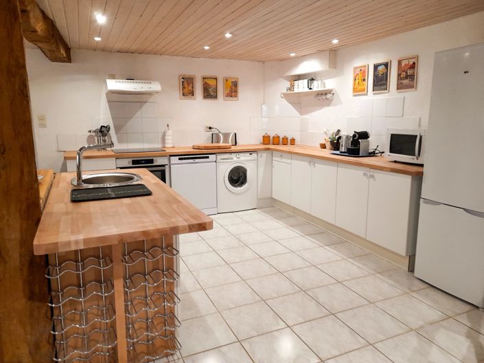 Image No.4-3 Bed Village House for sale