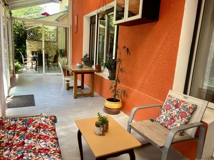 Image No.3-5 Bed House for sale