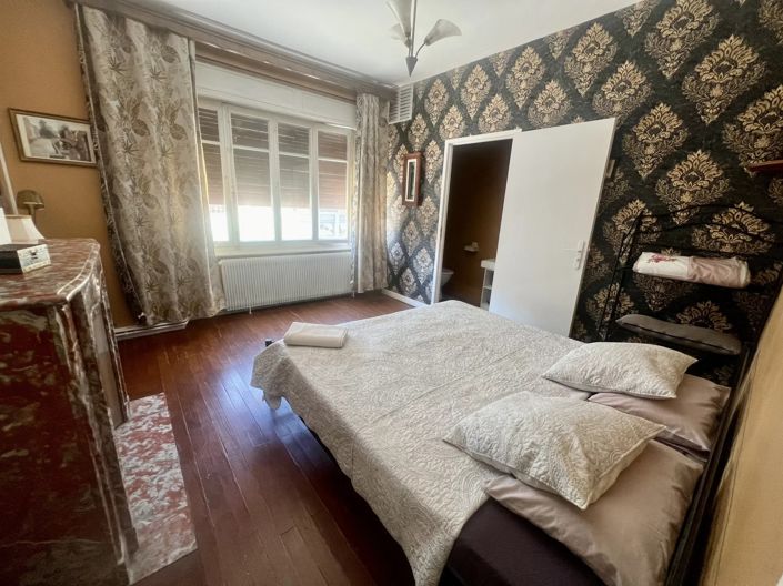 Image No.9-5 Bed House for sale