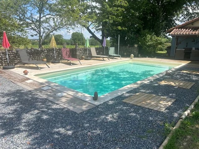 Image No.2-Ferme de 4 chambres à vendre à Aubeterre-sur-Dronne