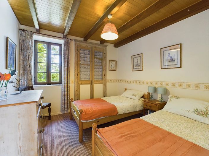 Image No.11-4 Bed House for sale