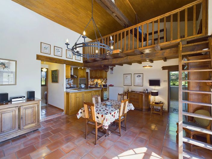 Image No.6-4 Bed House for sale