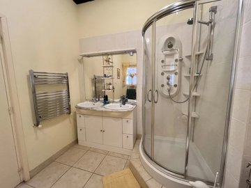 5bd5a70f9f1c0e26a1f21fcfb61c3c2e1bfaa236e5192