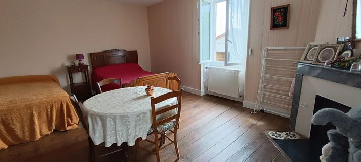 Image No.6-2 Bed Farmhouse for sale