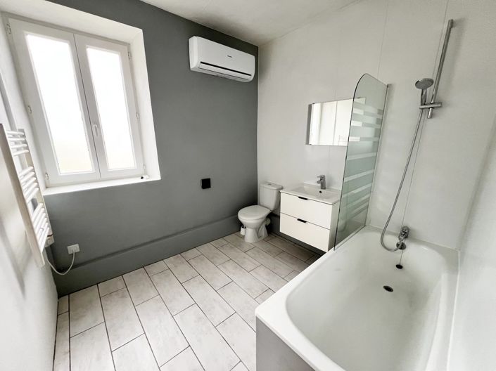 Image No.4-3 Bed Village House for sale