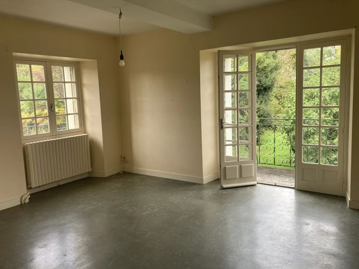 Image No.2-Maison de 5 chambres à vendre à Saint-Privat-des-Prés