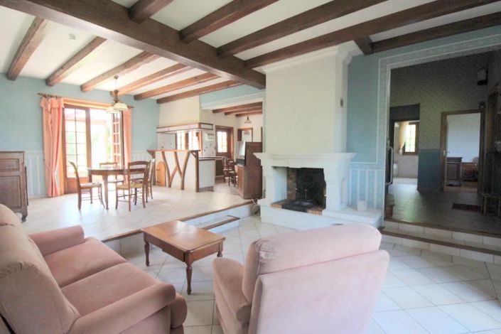 Image No.4-5 Bed House for sale