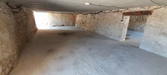 Image No.15-3 Bed House for sale