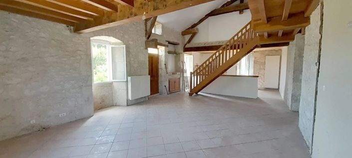 Image No.9-3 Bed House for sale