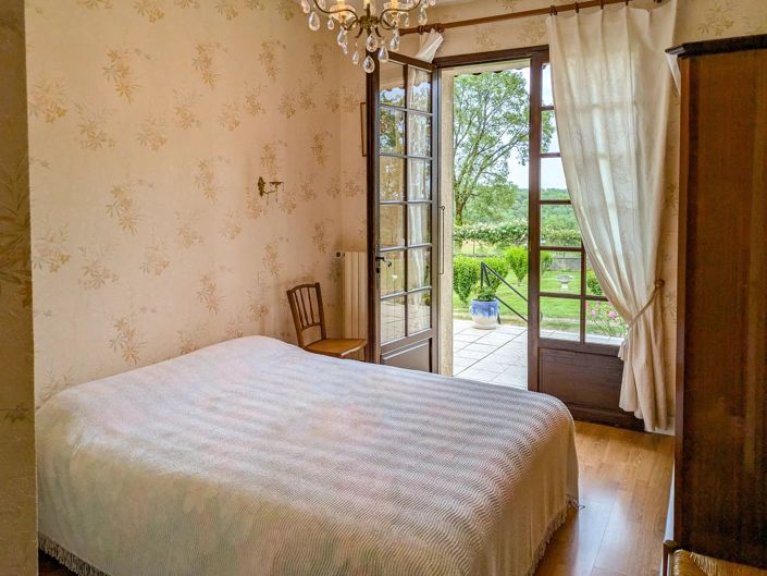 Image No.6-4 Bed Farmhouse for sale