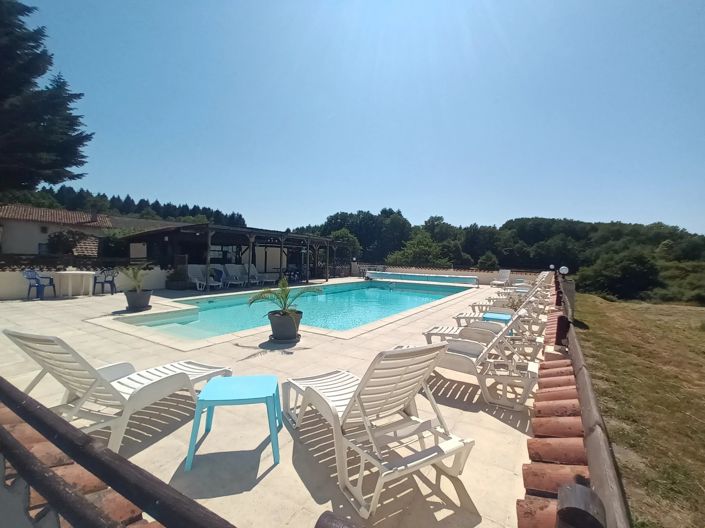 Image No.2-Maison de 15 chambres à vendre à Pressignac