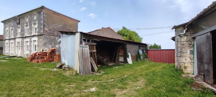 Image No.3-Maison de village de 5 chambres à vendre à Charente