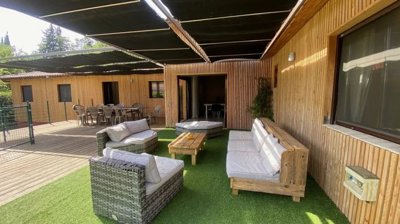 5526c3f263d090904bf234b39ce1ebefa669fba01e192