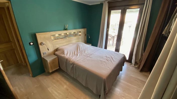 Image No.9-4 Bed House for sale