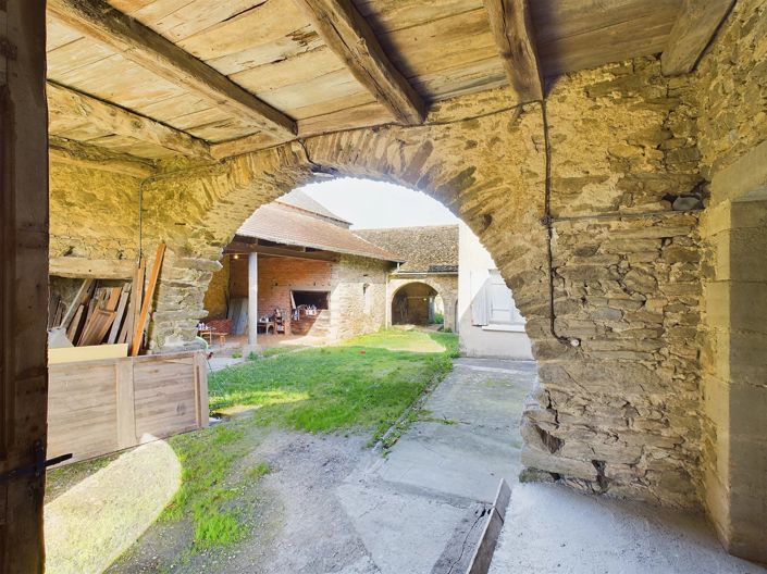 Image No.11-3 Bed House for sale