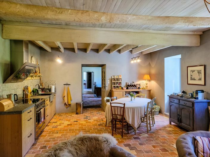 Image No.6-5 Bed House for sale