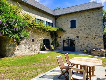 2217ee7eb4d18b5cfc8ed9752206bc4da554265214192