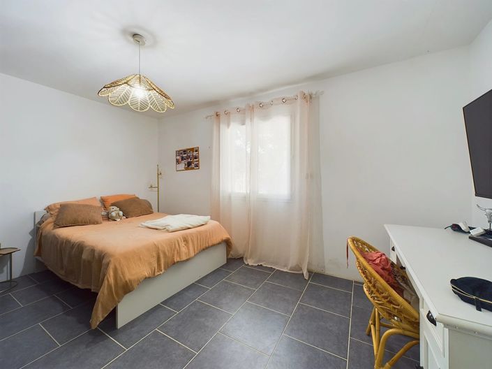 Image No.8-Maison de village de 4 chambres à vendre à Issigeac