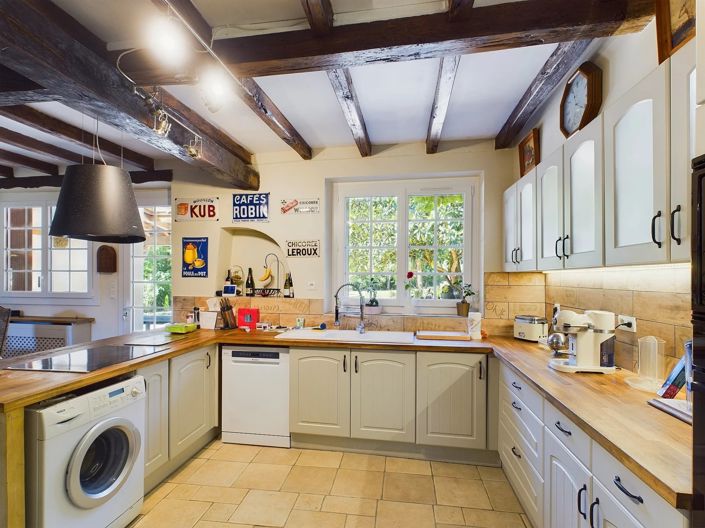 Image No.4-5 Bed House for sale