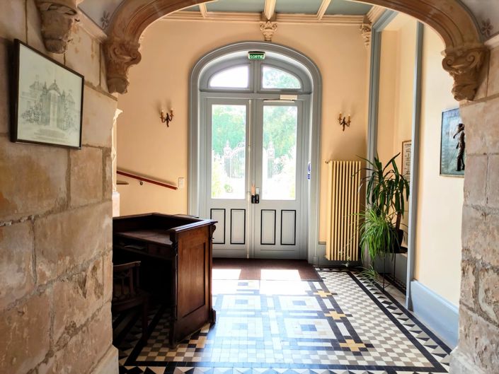 Image No.2-2 Bed Property for sale