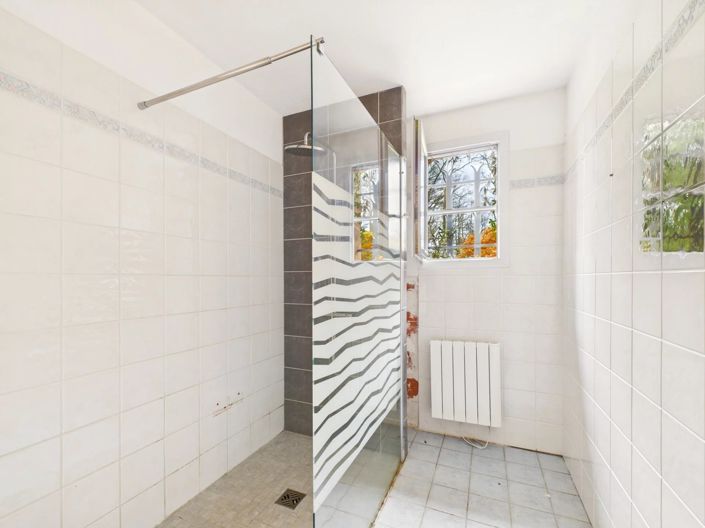 Image No.14-5 Bed House for sale