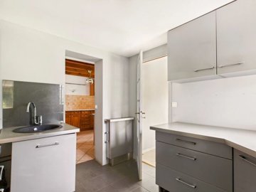 82efa372ff751fa0a7590931ea5c345685815fae68192