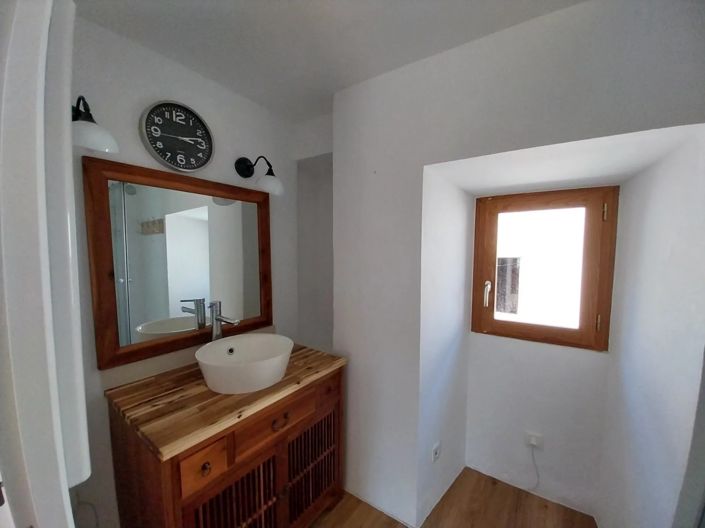 Image No.7-3 Bed House for sale