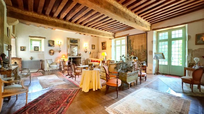 Image No.4-10 Bed House for sale