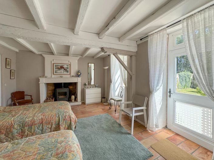 Image No.12-5 Bed House for sale