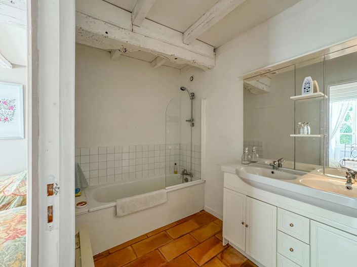 Image No.13-5 Bed House for sale