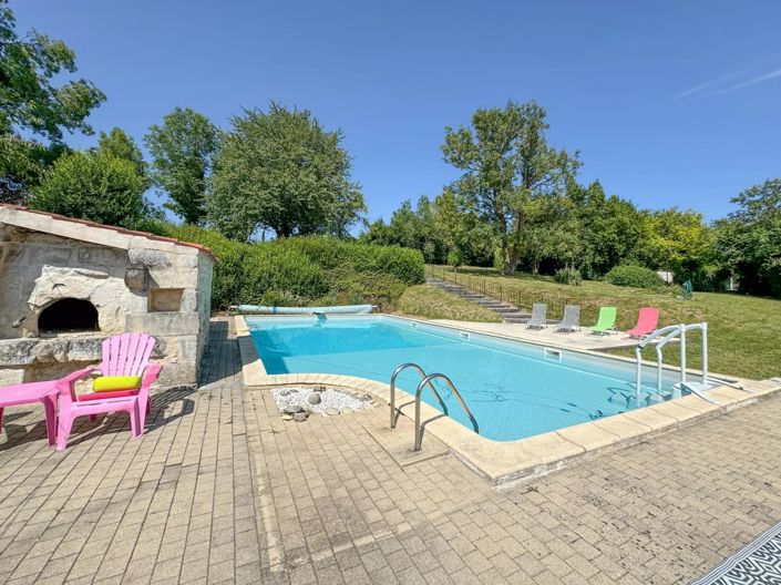 Image No.2-5 Bed House for sale