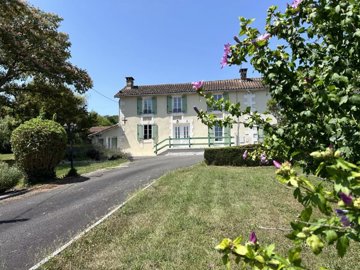 1 - Charente, House