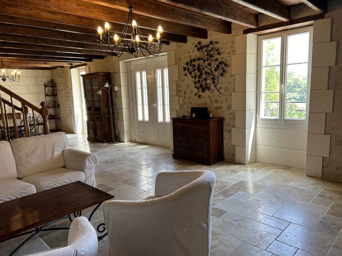 Image No.5-Maison de 4 chambres à vendre à Charente