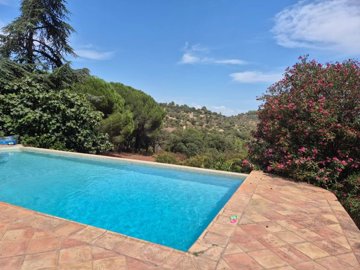 fc7d5b05137fd3052358fa723cdffabe9d636ef1ca160