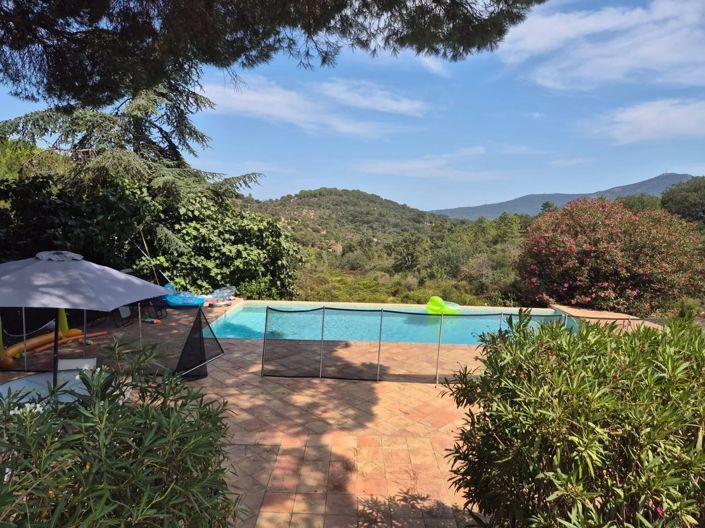 Image No.9-7 Bed House for sale