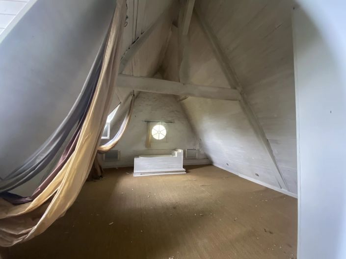 Image No.7-5 Bed House for sale