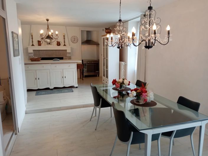 Image No.5-Maison de 4 chambres à vendre à La Chapelle-Saint-Étienne