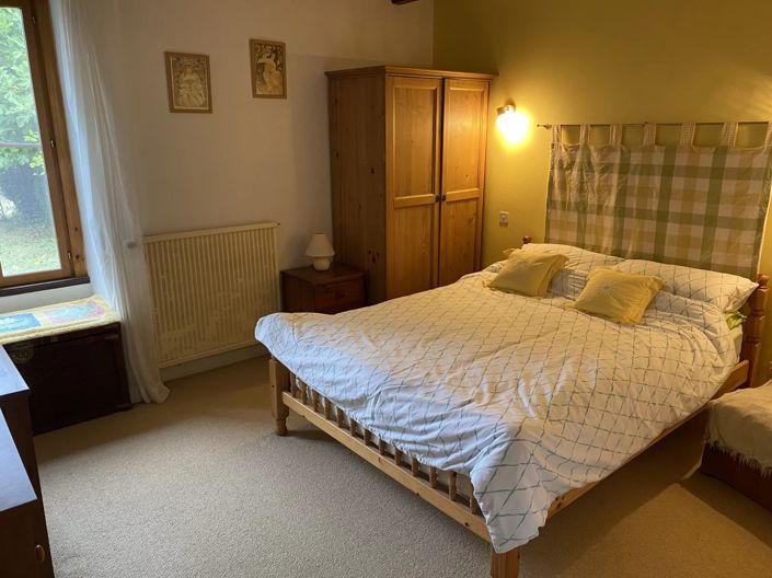 Image No.10-3 Bed House for sale