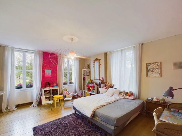 Image No.12-Maison de 9 chambres à vendre à Montpon-Menesterol