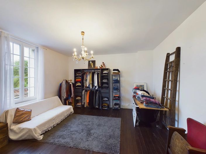 Image No.13-Maison de 9 chambres à vendre à Montpon-Menesterol