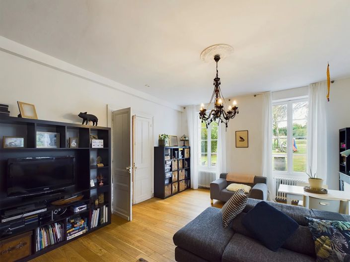 Image No.6-Maison de 9 chambres à vendre à Montpon-Menesterol