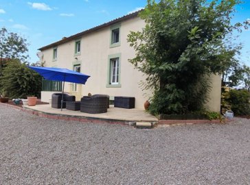 1073f6fe0e65d93ef3ae17a9f307b576537715d5b6192