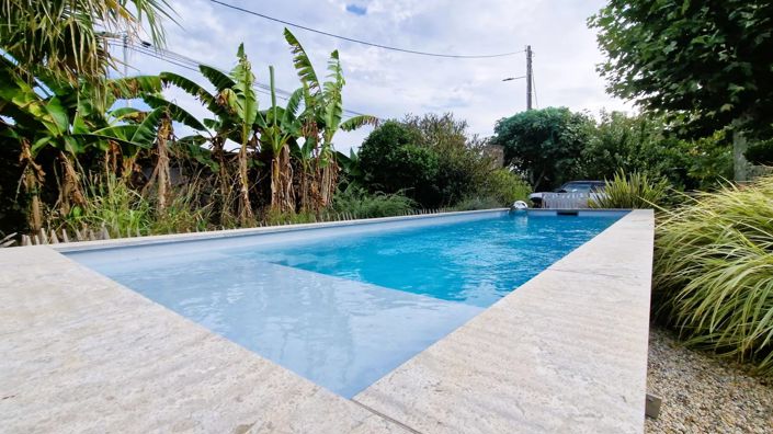 Image No.2-4 Bed House for sale