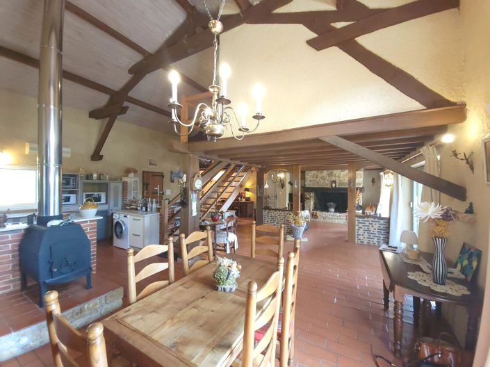 Image No.3-4 Bed House for sale