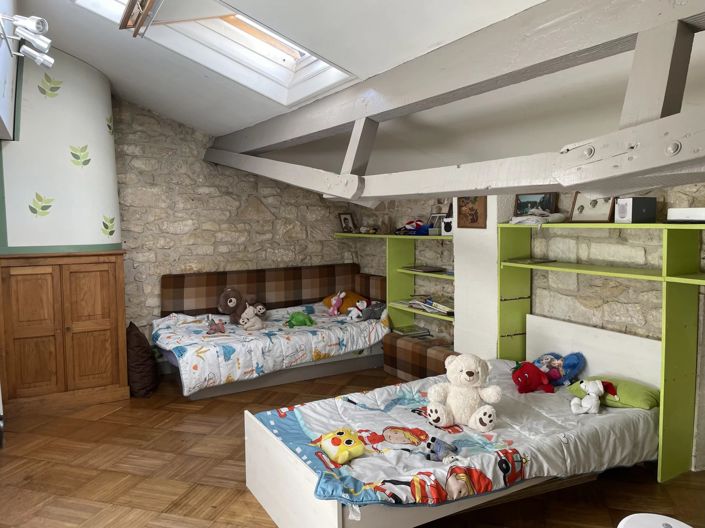 Image No.12-4 Bed House for sale