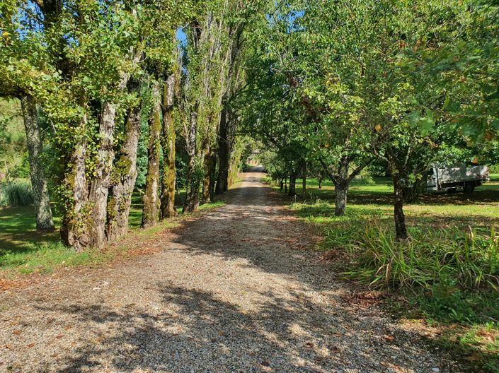 Image No.2-Maison de 6 chambres à vendre à Saussignac