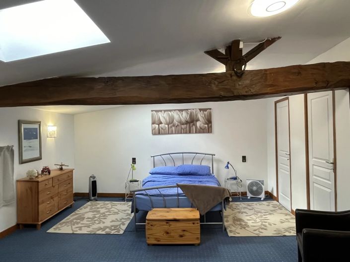 Image No.10-4 Bed Farmhouse for sale