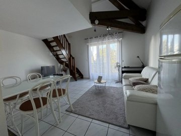 1 - Aix-en-Provence, Property