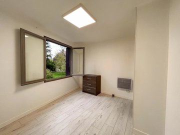 7e86233346006929d4d246f8b19106c3eb957cd9bf192