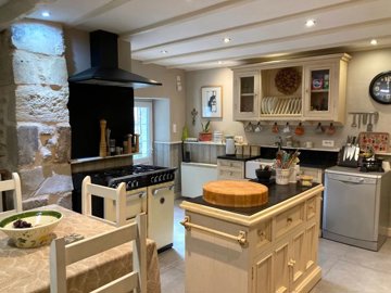 4670959d26d5999bd959e78568a008e6583b3ed4b2192